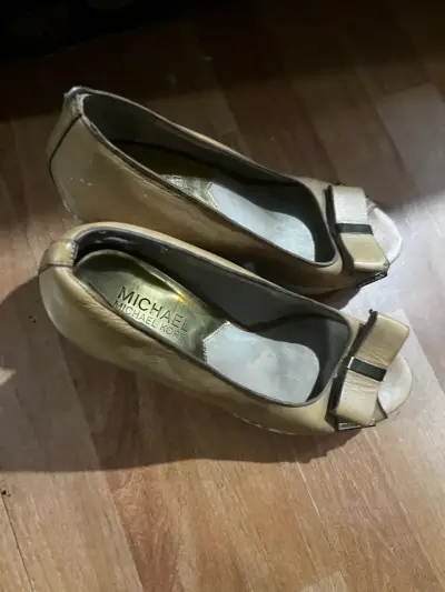 Zapatos de cuña dorados Michael Kors - miniatura 3