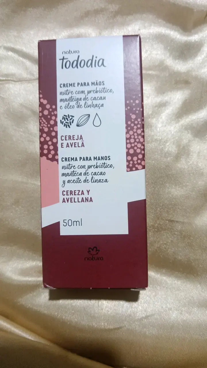 Crema de manos Natura Tododia Cereza y Avellana 50ml