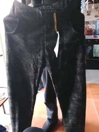 Calzas negros con diseño para mujer - miniatura 1