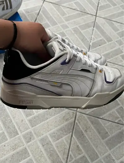 Zapatillas deportivas blancas Puma en buen estado - miniatura 1