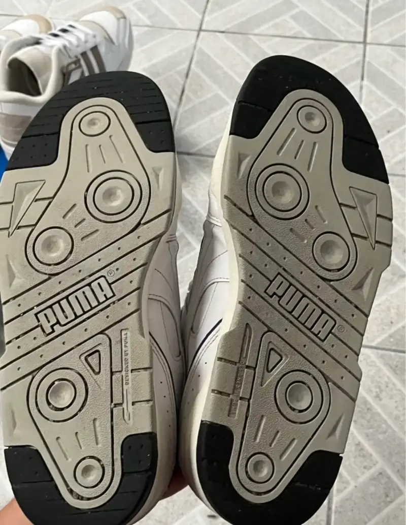 Zapatillas deportivas blancas Puma en buen estado - 2