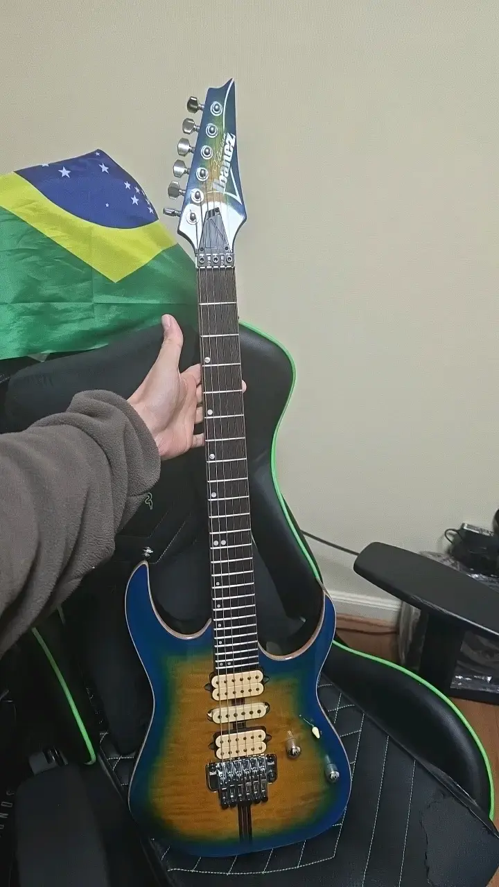 Guitarra eléctrica Ibanez RG6PFGMLTD azul degradado - 3
