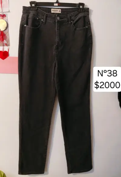 Jeans de mezclilla para mujer talla 38 y 40 - miniatura 4