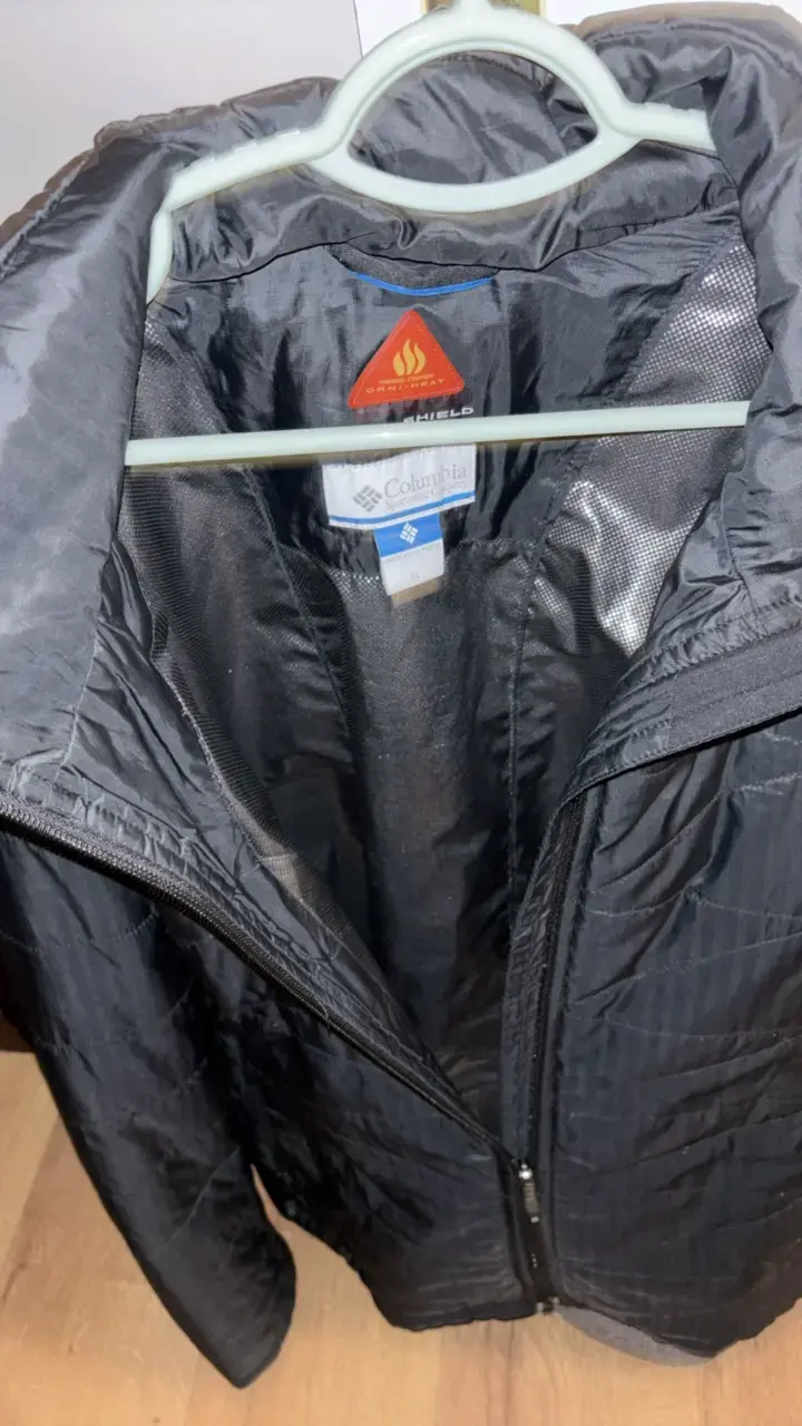 Chaqueta Columbia negra - 4