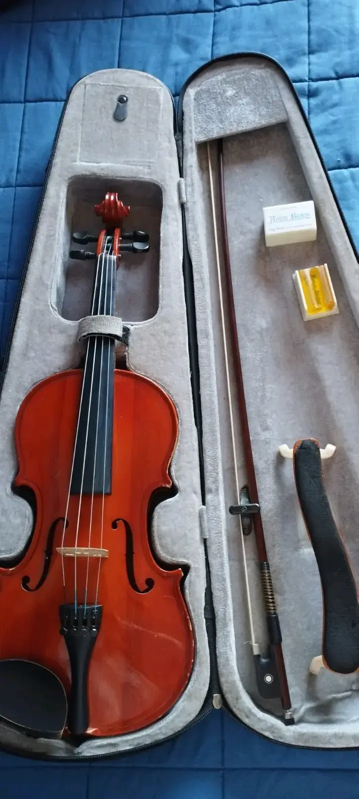 Violín 4/4 con estuche y accesorios CONVERSABLE