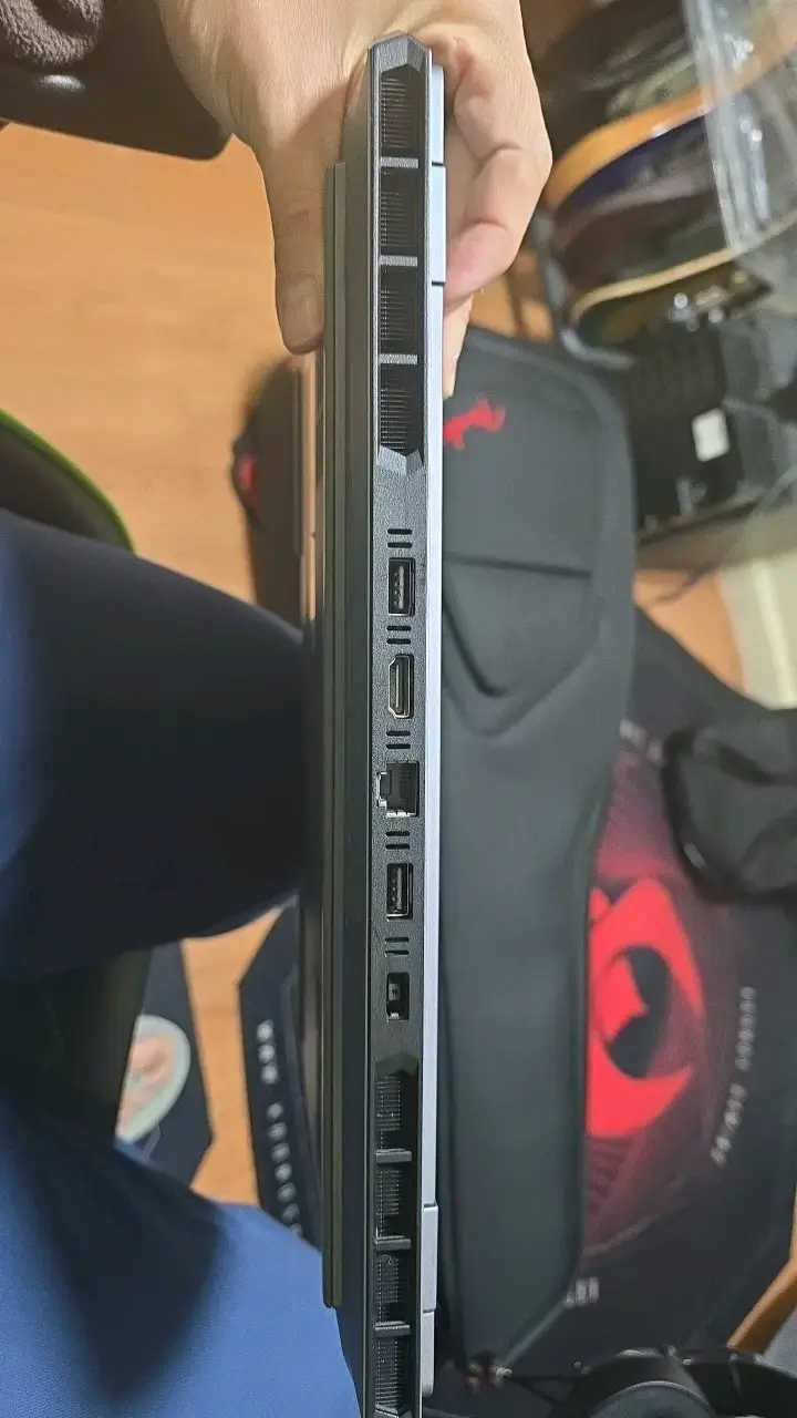 Laptop Gamer Lenovo LOQ 15.6" (Core i7, RTX 4060,