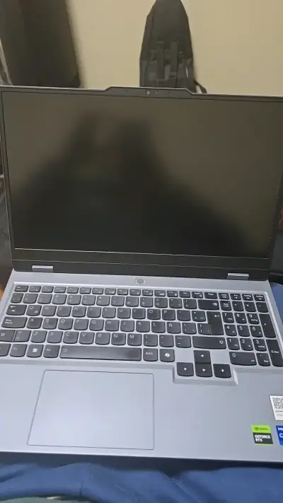 Laptop Gamer Lenovo LOQ 15.6" (Core i7, RTX 4060, - miniatura 2