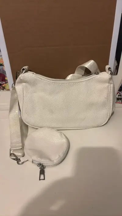 Cartera blanca con monedero a juego - miniatura 1