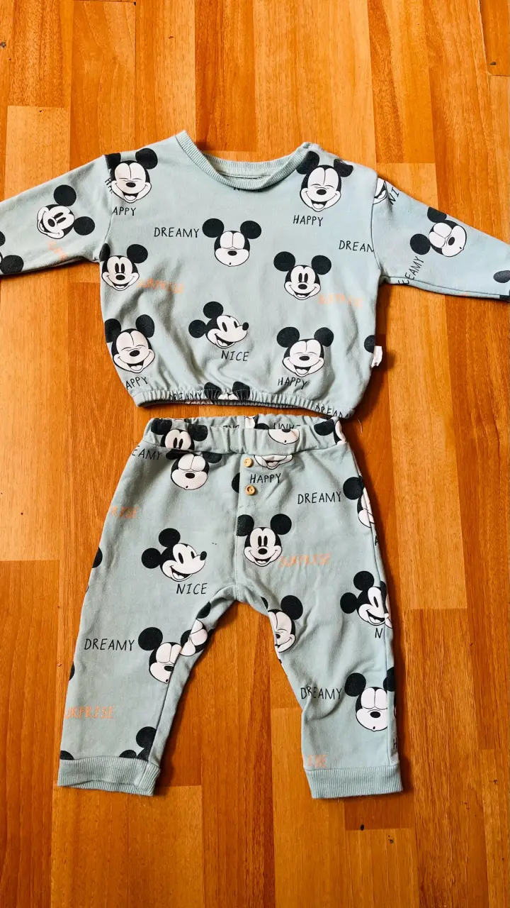 Conjunto de ropa infantil Mickey Mouse