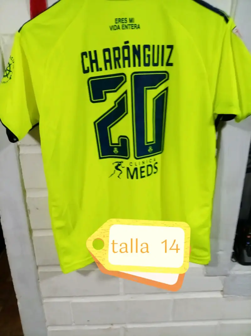 Chaqueta Universidad de Chile talla M - 6