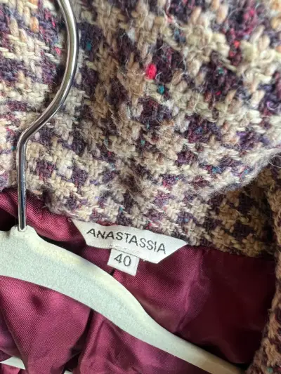 Abrigo Anastassia talla 40 - miniatura 2