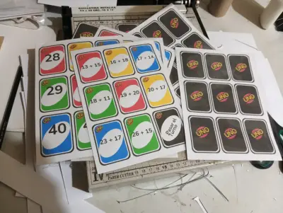 Juego de cartas UNO Matemático educativo - miniatura 2