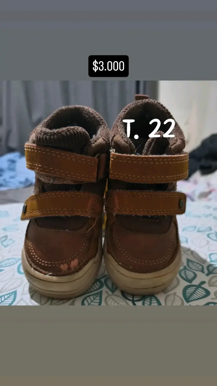 Botines de niño marrones talla 22