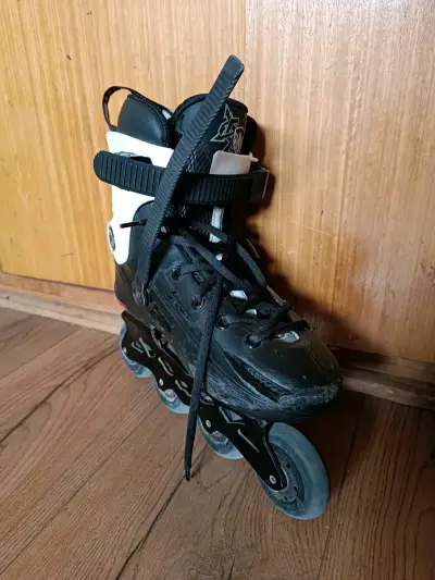 Patines en línea Flying Eagle Sphinx negros y blancos - miniatura 2