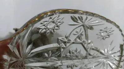 Fuente de vidrio decorativa con diseño floral - miniatura 5
