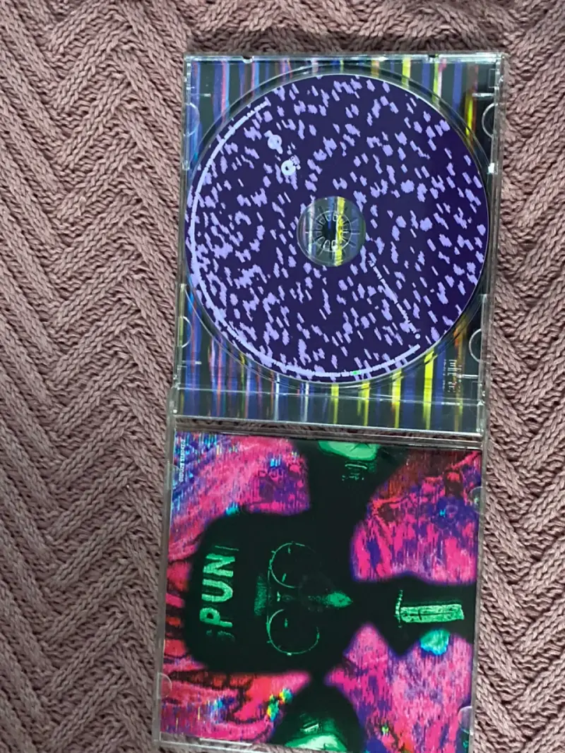 CD musical 'Zooropa' de U2 en buen estado - 3