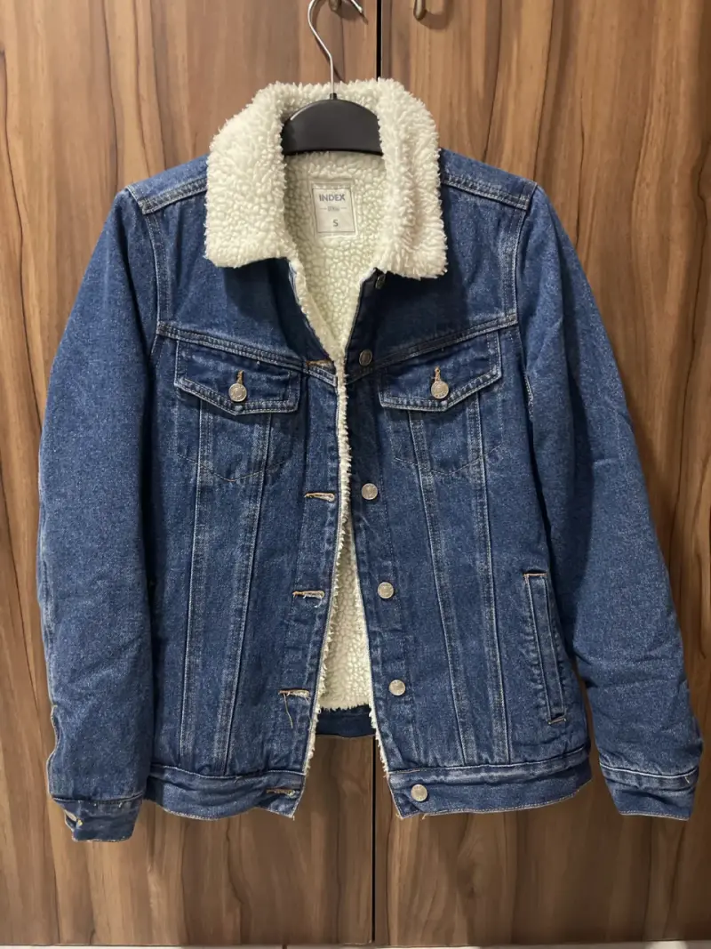Chaqueta de mezclilla con forro de borrego Index