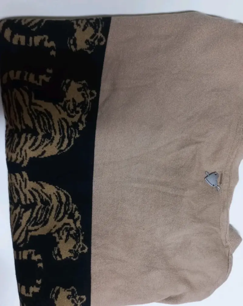 Suéter marrón con diseño de tigres para mujer - 3