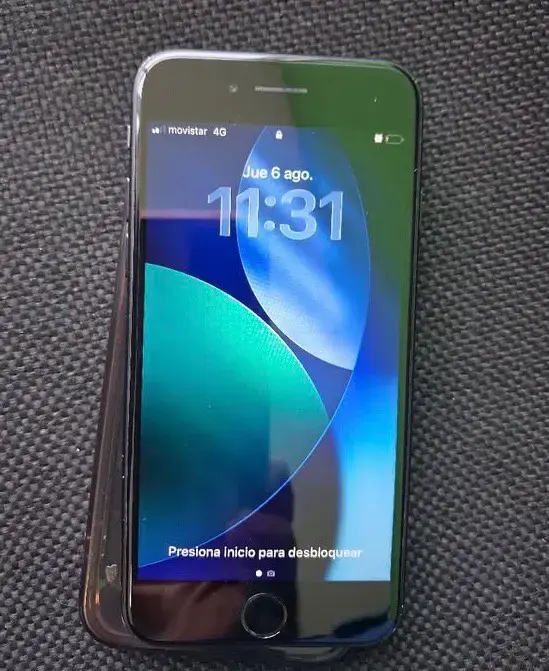 iPhone SE 2 - 1
