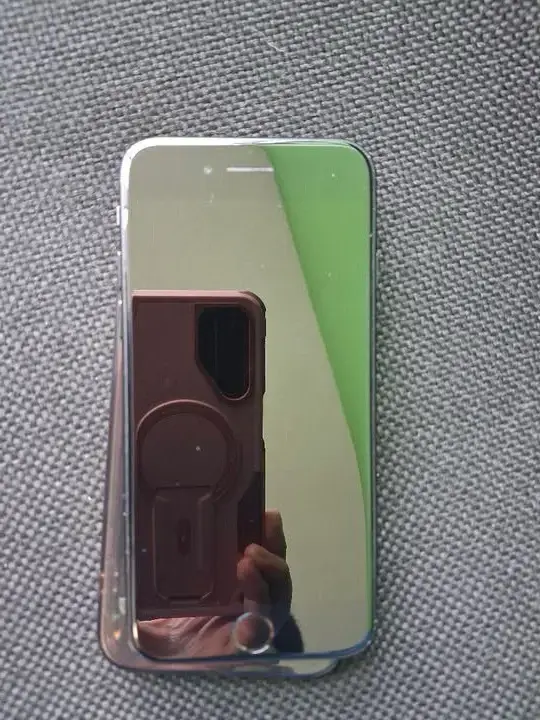 iPhone SE 2 - 2