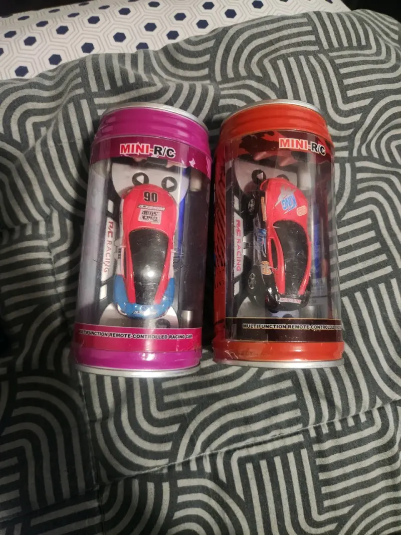 Autos a control remoto Mini R/C en lata - 1
