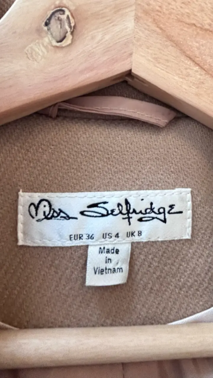 Abrigo camel Miss Selfridge con cinturón - 3