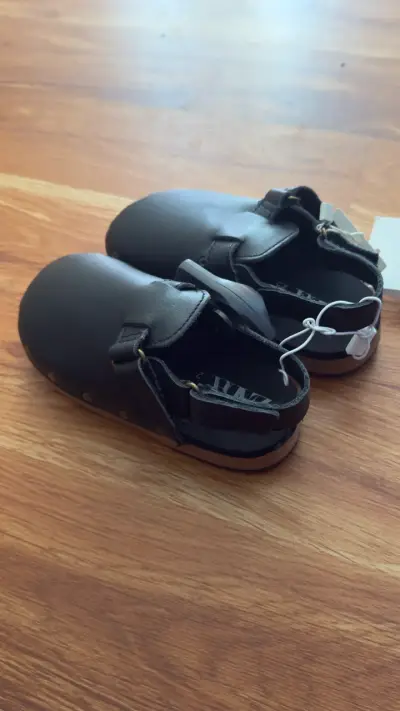 Suecos  de cuero negro para niñas Zara - miniatura 6