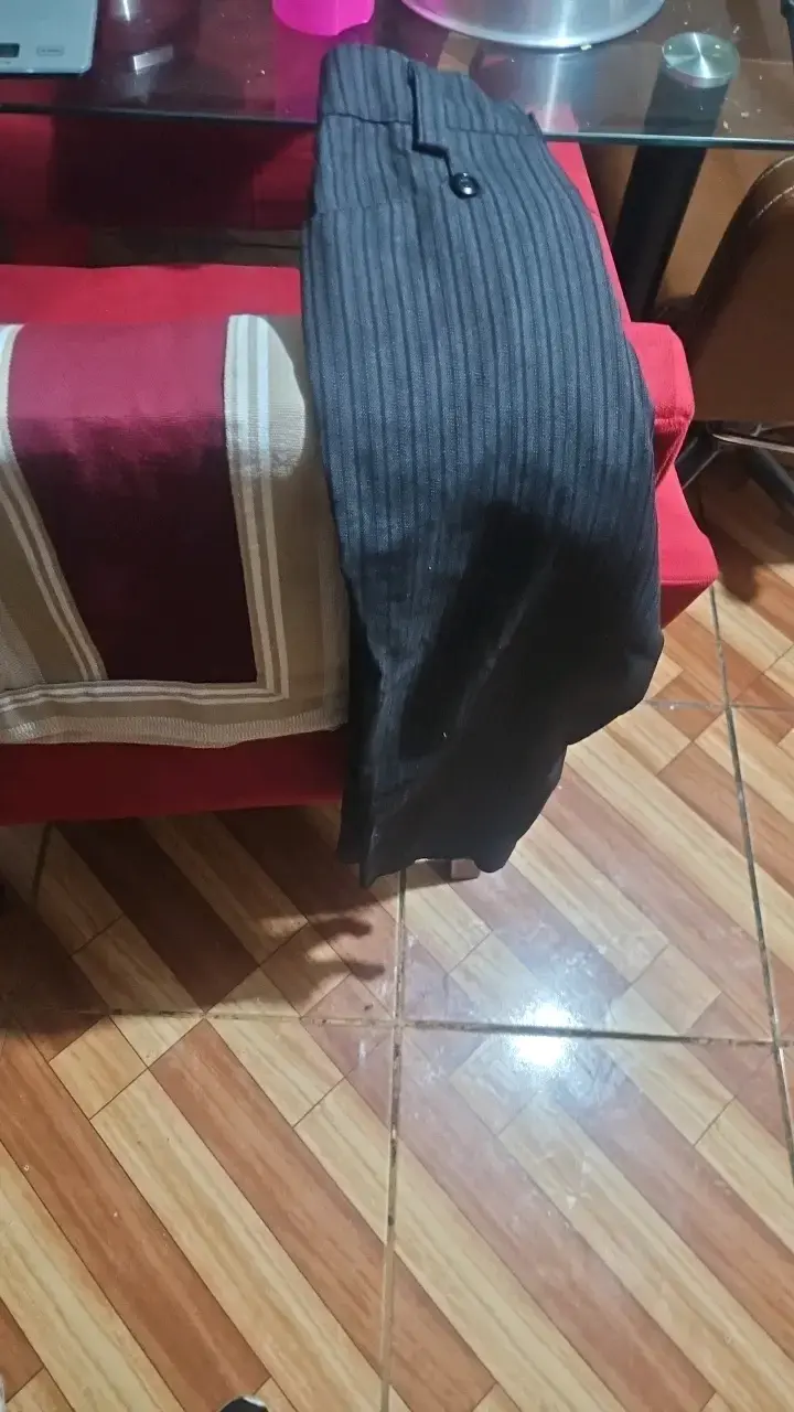 Pantalón de vestir gris a rayas para hombre - 2