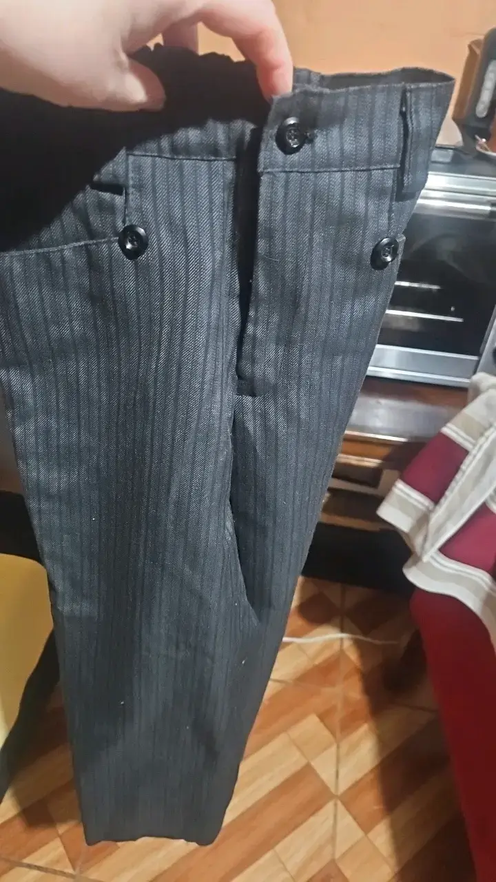 Pantalón de vestir gris a rayas para hombre - 4