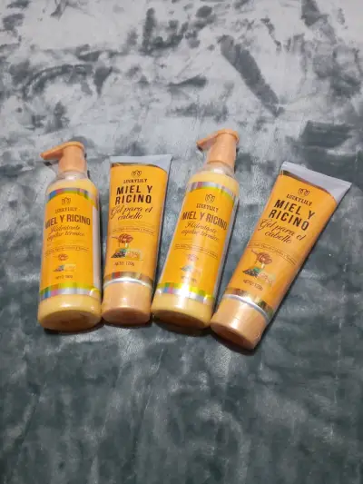 Set de Champú y Spray Voluminizador para Mascotas - miniatura 8