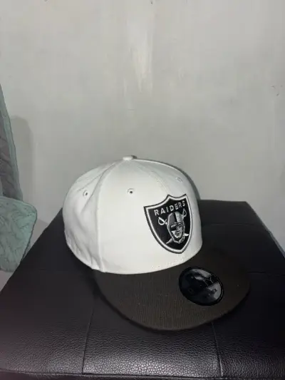 Gorra New Era Raiders blanca y negra - miniatura 1
