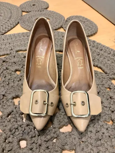 Zapatos Gacel 35 tacón beige con hebilla de cuero - miniatura 2