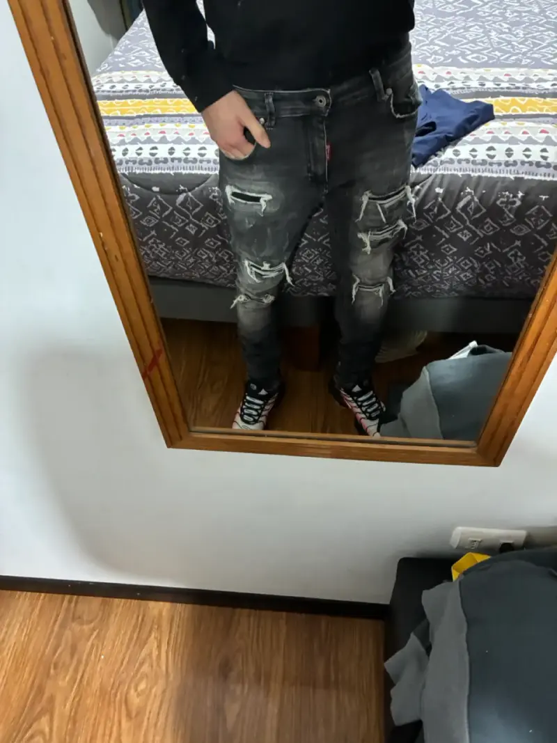 Jeans rasgados para hombre estilo casual
