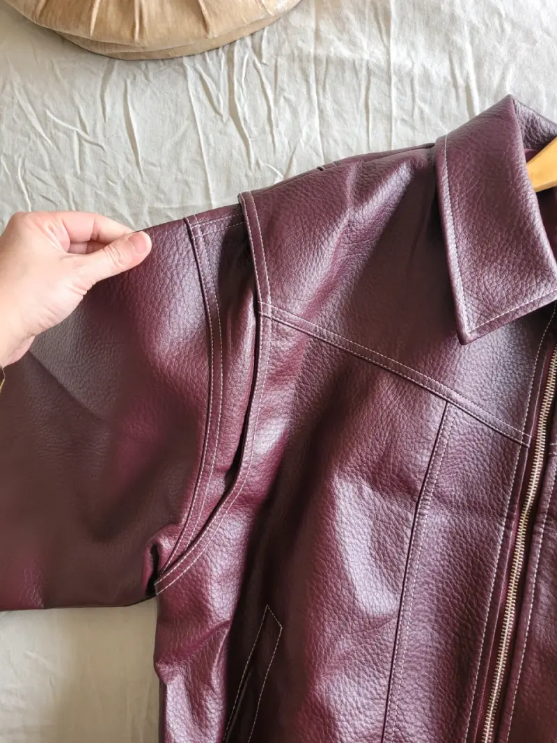 Chaqueta de cuero sintético burdeos para mujer - 4