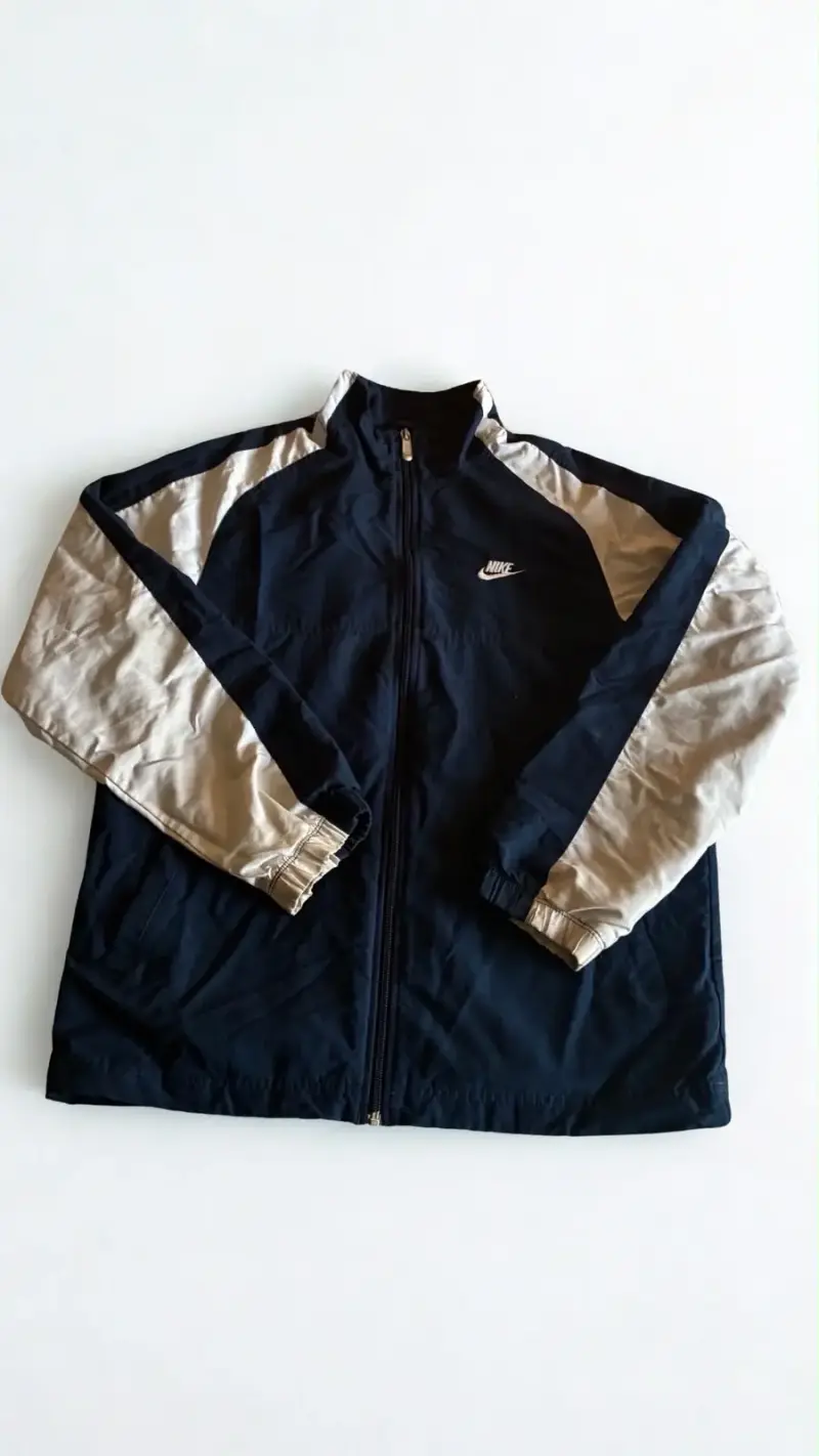 Chaqueta deportiva Nike azul y blanco