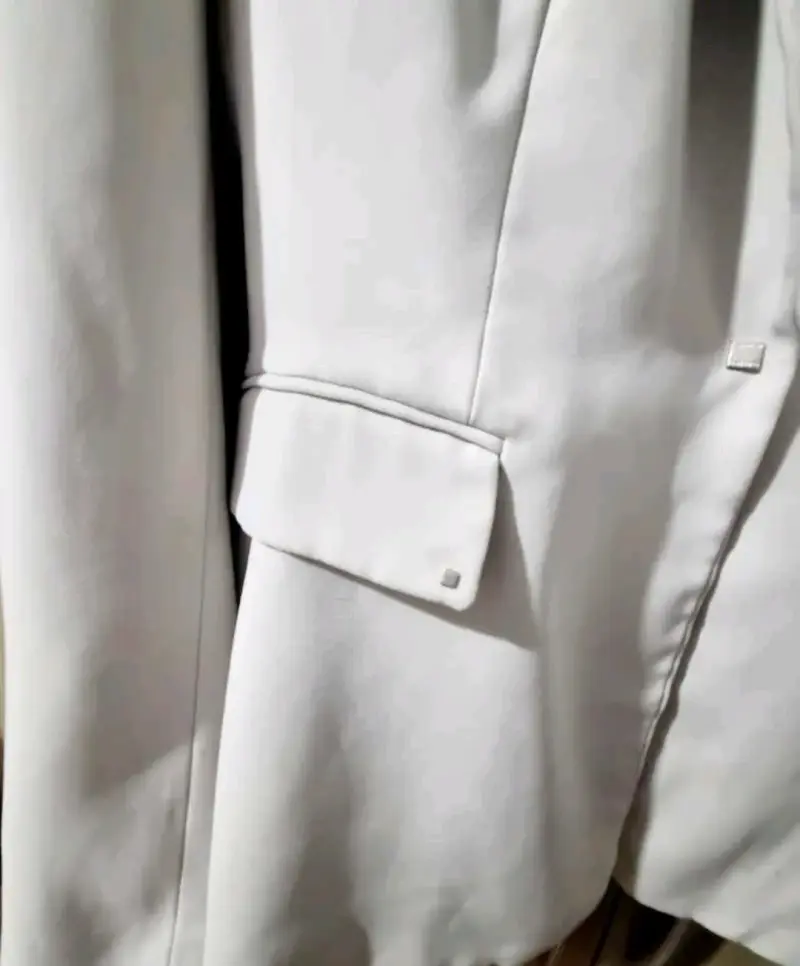Blazer Beige Calvin Klein para Mujer - 3