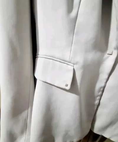 Blazer Beige Calvin Klein para Mujer - miniatura 3