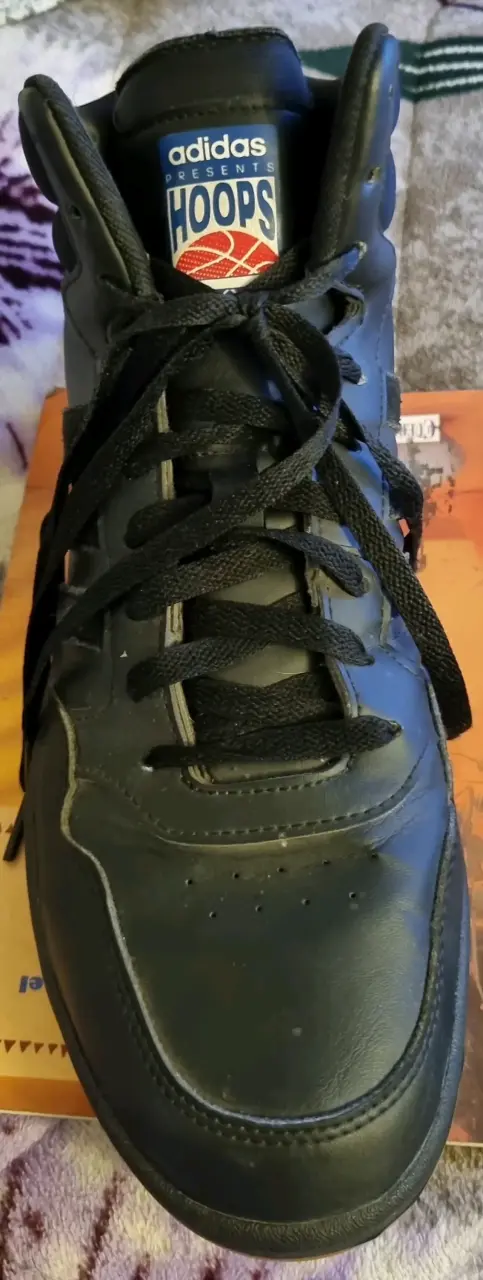 Zapatillas deportivas negras Adidas Hoops - 1