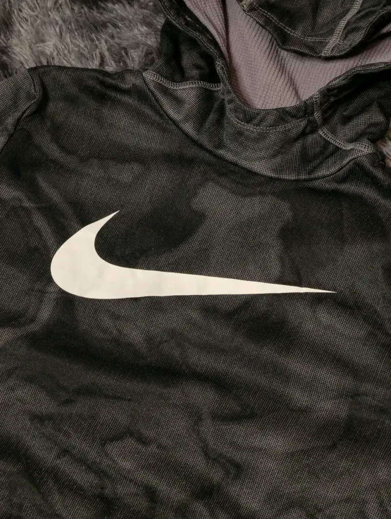 Polerón Nike Dri-Fit con capucha negro - 4