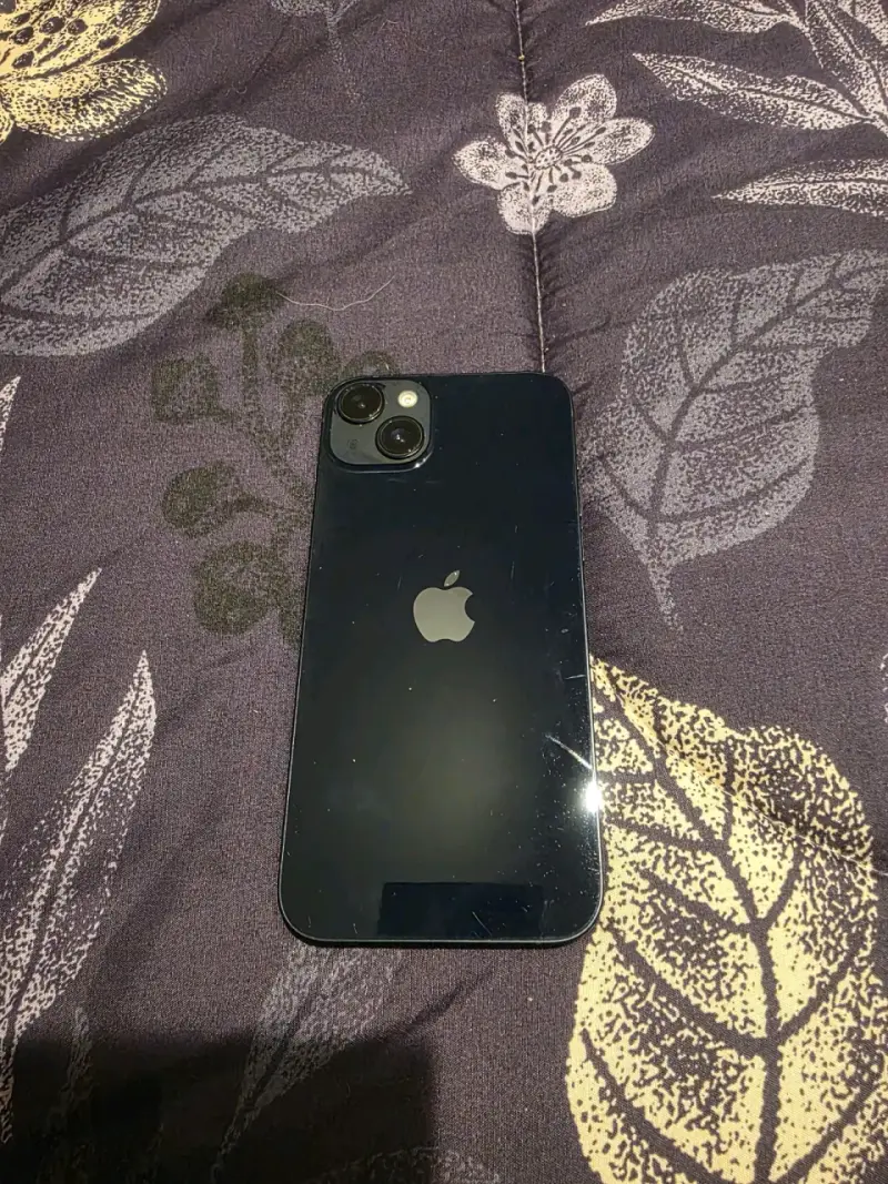 iPhone 14 Plus buen estado color negro