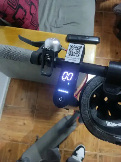 Scooter eléctrico Antule con pantalla LED - miniatura 3