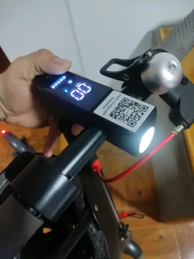 Scooter eléctrico Antule con pantalla LED - miniatura 4