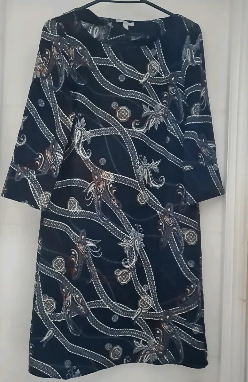 Vestido estampado negro H&M talla 36 - 2