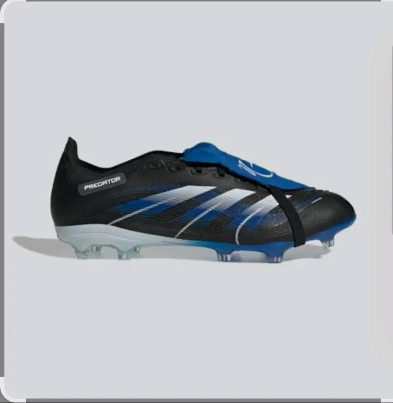 Botines de fútbol Adidas Predator negros y azules - 2