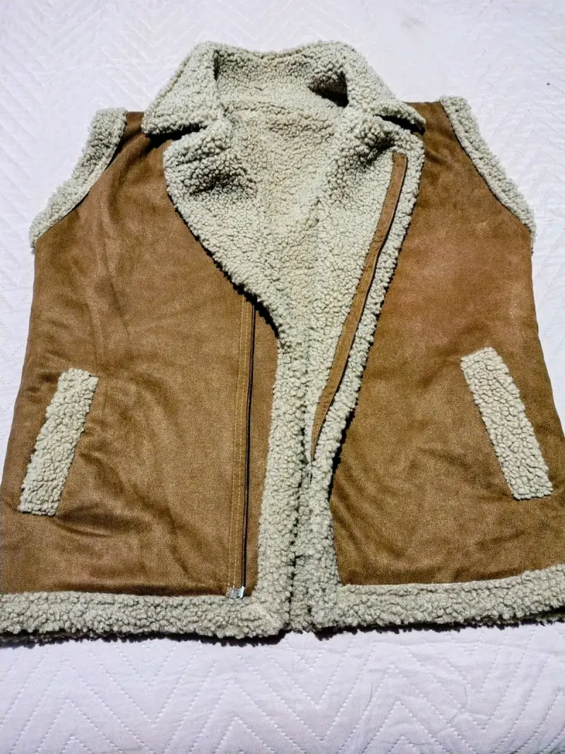 Chaqueta gamuza cómo nueva - 1