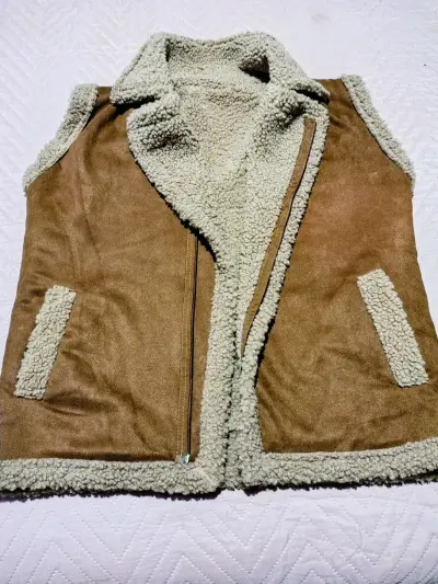Chaqueta gamuza cómo nueva - miniatura 1