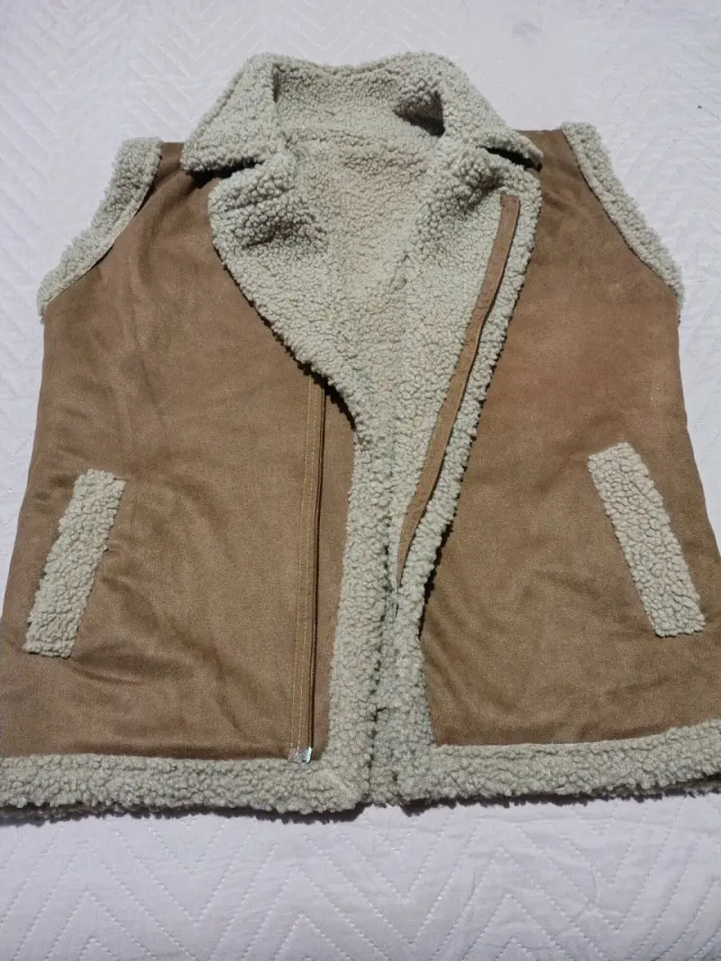 Chaqueta gamuza cómo nueva - 2
