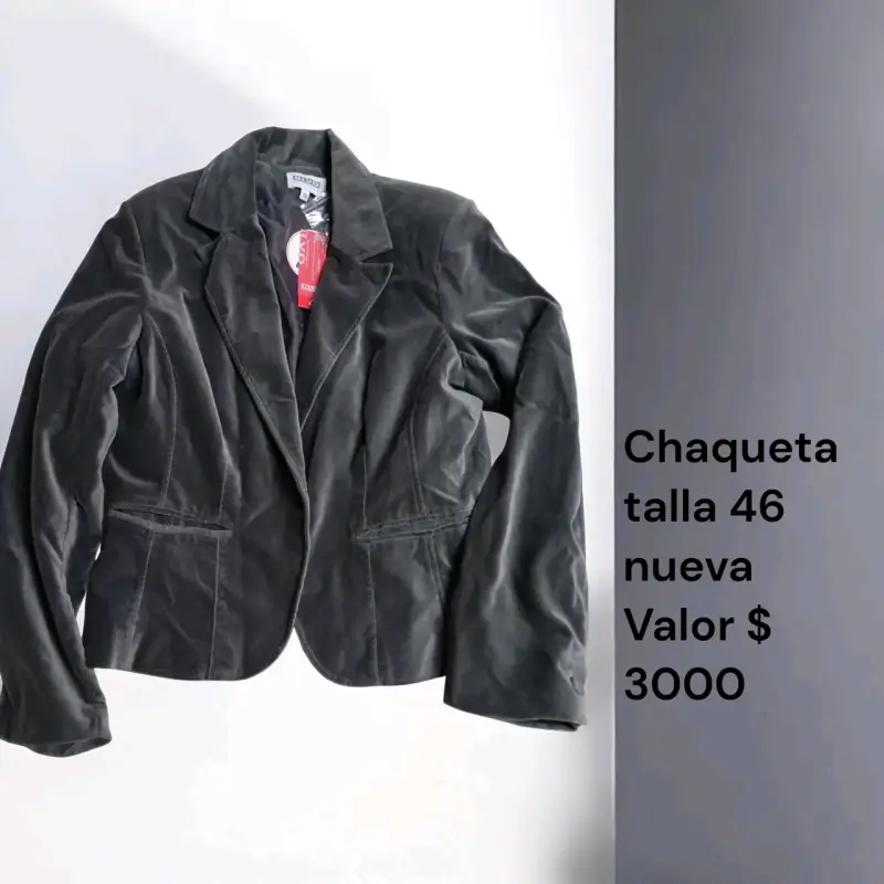 Chaqueta Negra Corta Talla 40 y 46 - 3