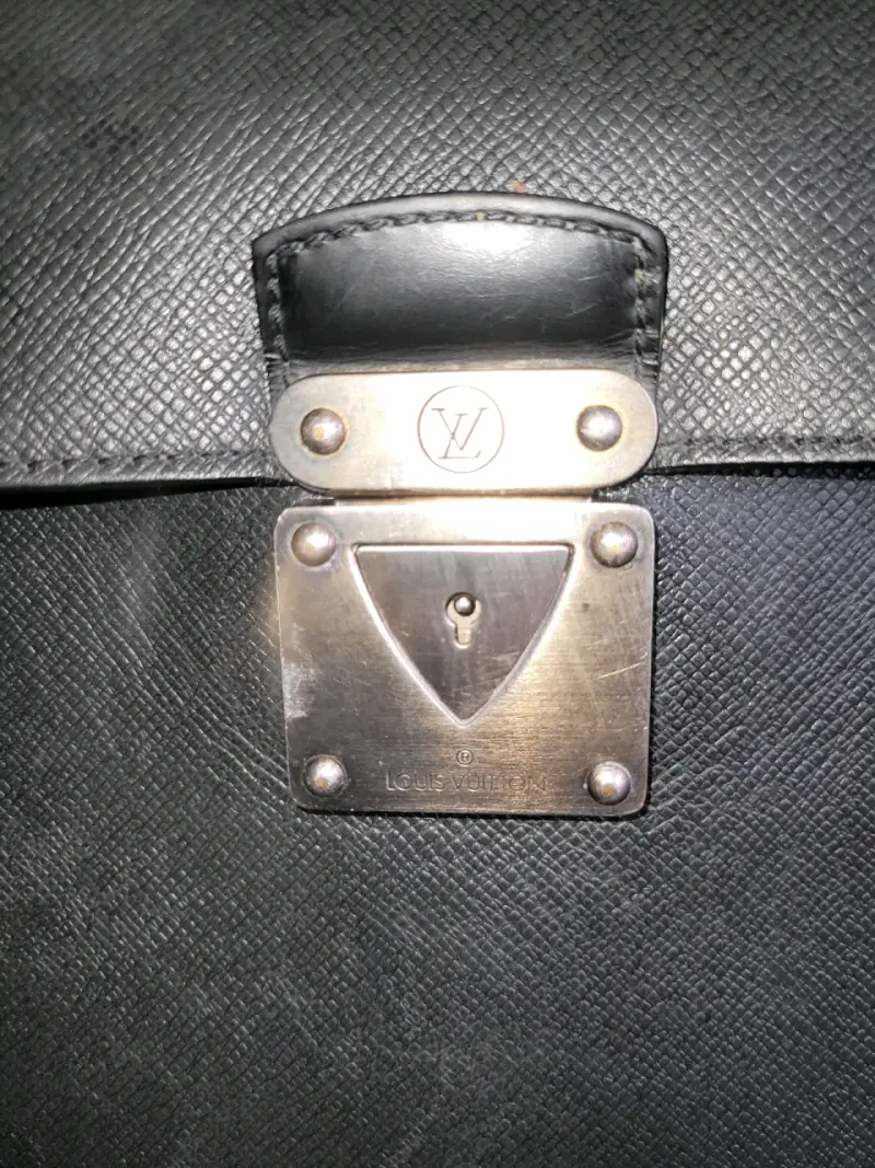 Maletín de cuero negro Louis Vuitton con cierre metálico - 3