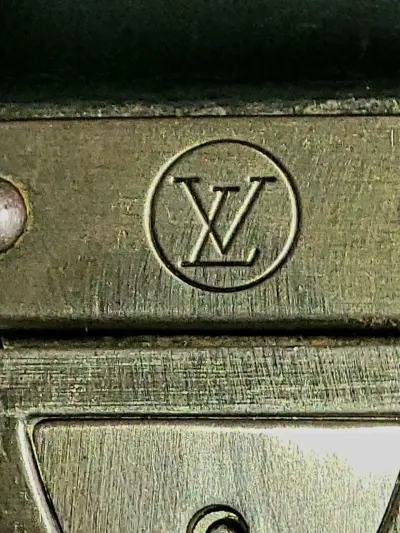 Maletín de cuero negro Louis Vuitton con cierre metálico - miniatura 5